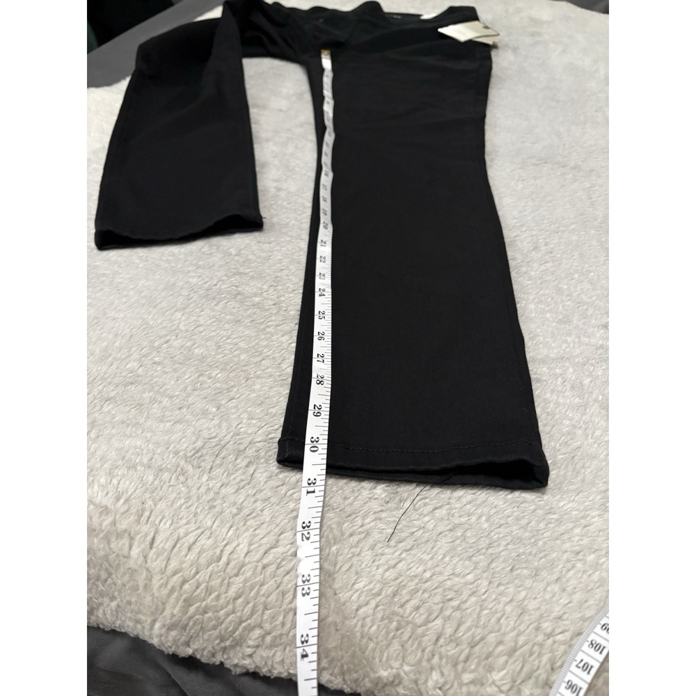 New Dana Buchman Pull On Denim Black Pants Size Medium Slim Straight - Picture 3 of 9